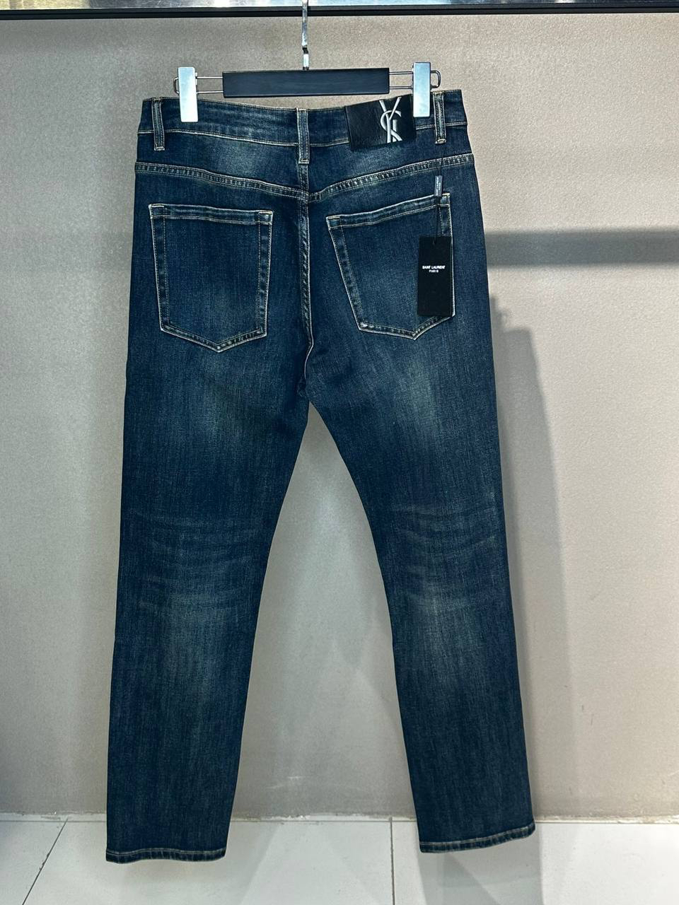 МУЖСКИЕ ДЖИНСЫ SAINT LAURENT детальное фото