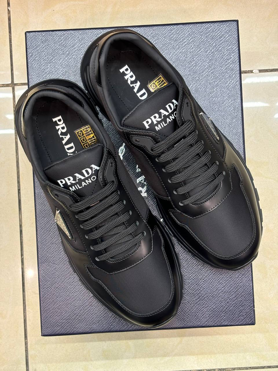 МУЖСКИЕ КРОССОВКИ PRADA детальное фото