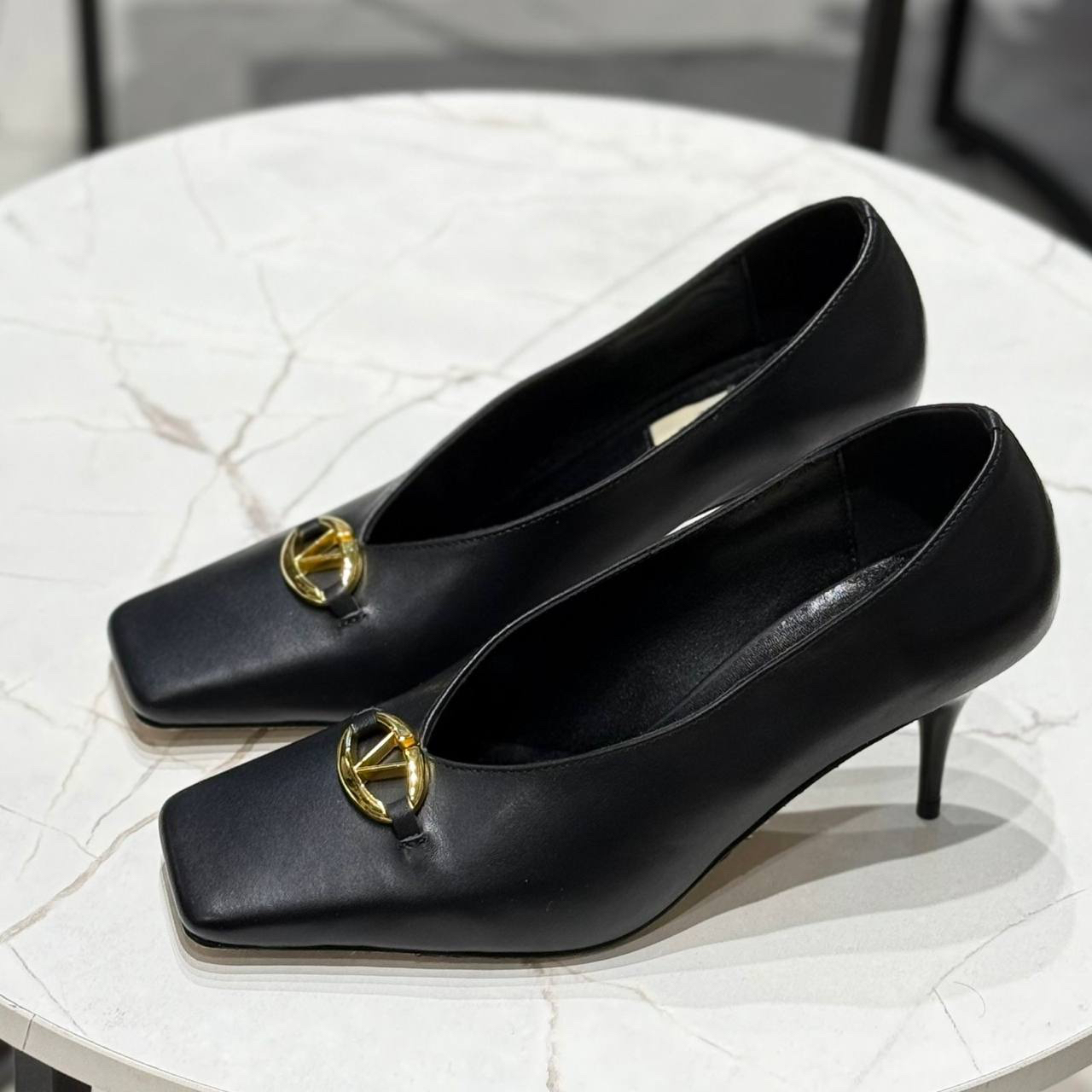 ТУФЛИ VALENTINO детальное фото