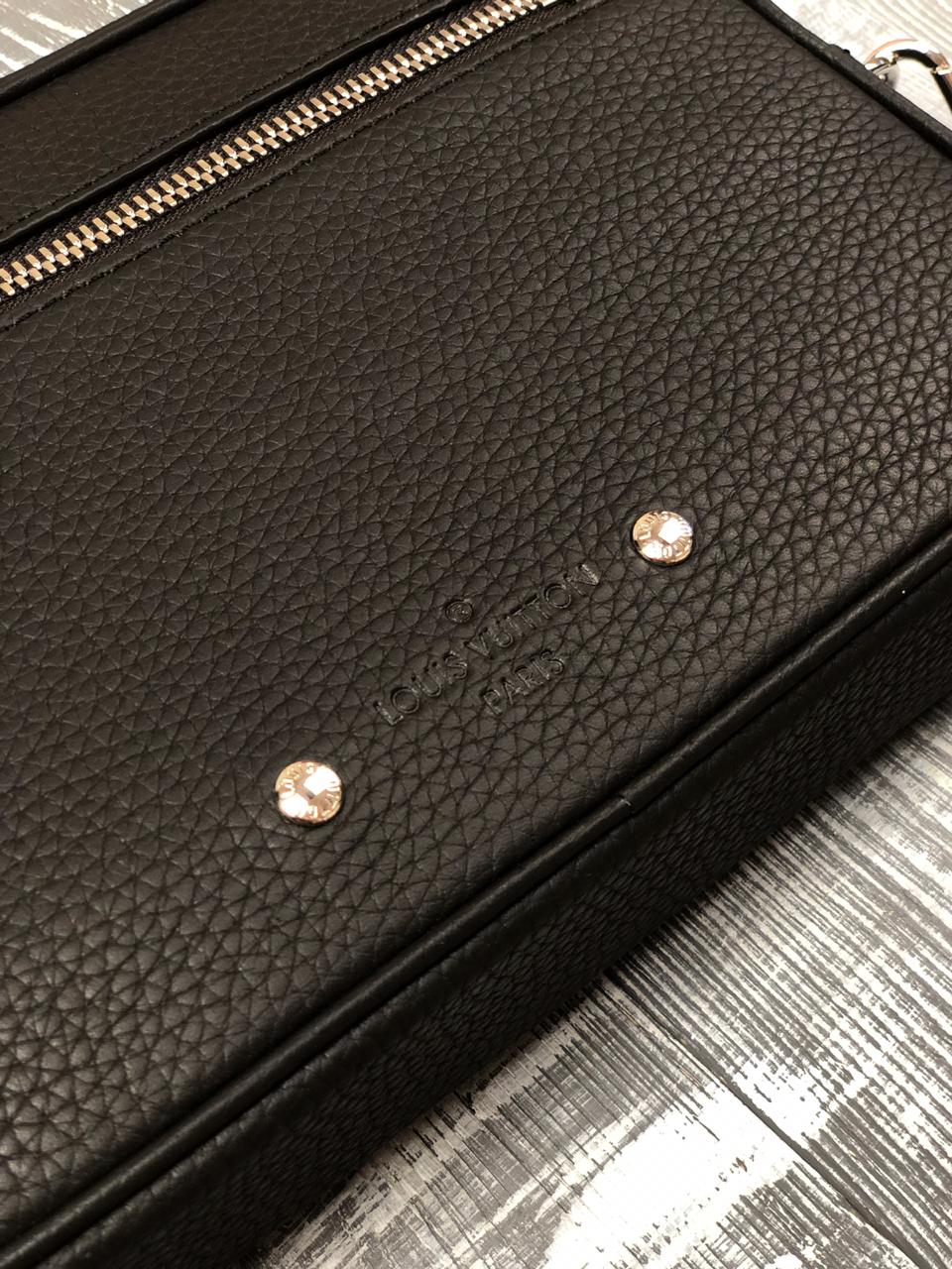 МУЖСКОЙ КЛАТЧ LOUIS VUITTON детальное фото