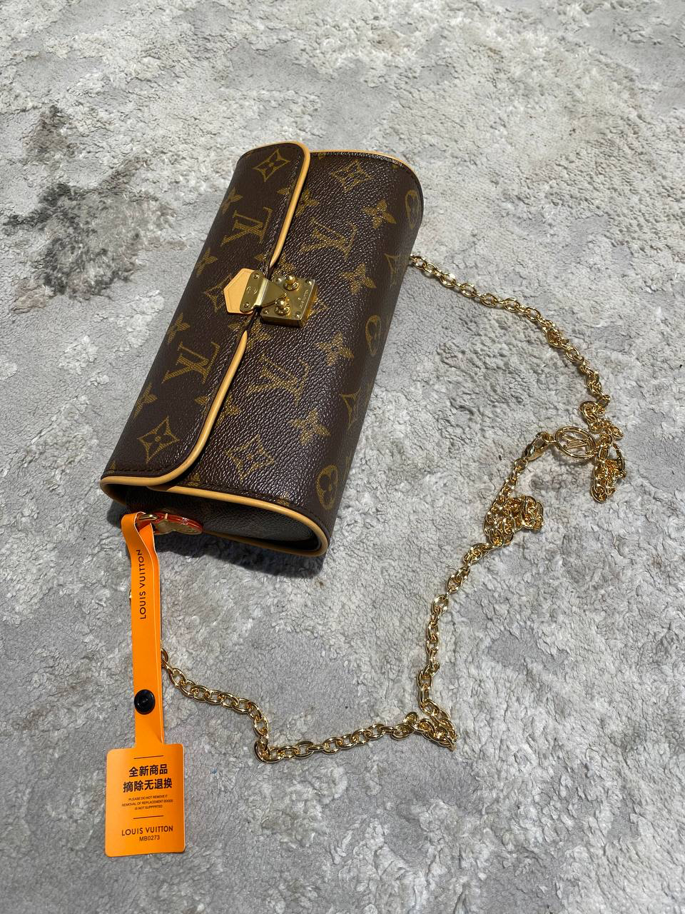 СУМКА LOUIS VUITTON детальное фото