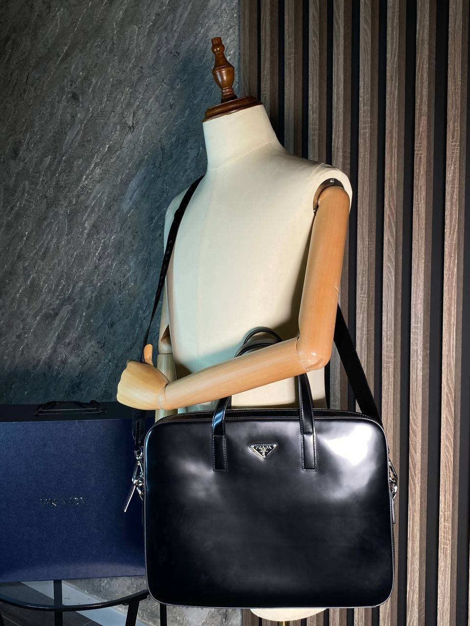 МУЖСКОЙ ПОРТФЕЛЬ PRADA детальное фото