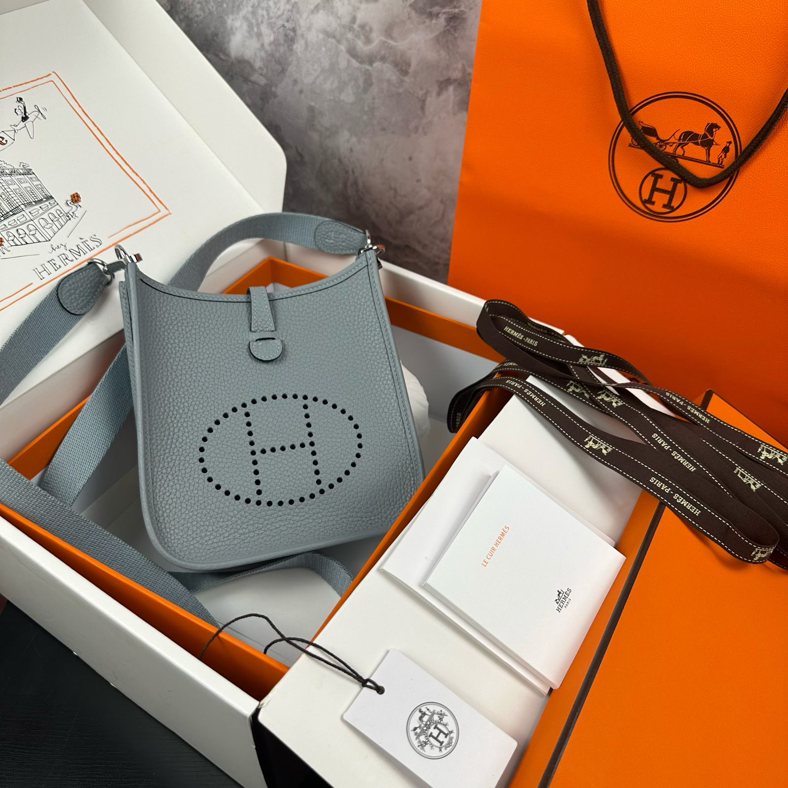 СУМКА HERMES EVELYNE MINI детальное фото