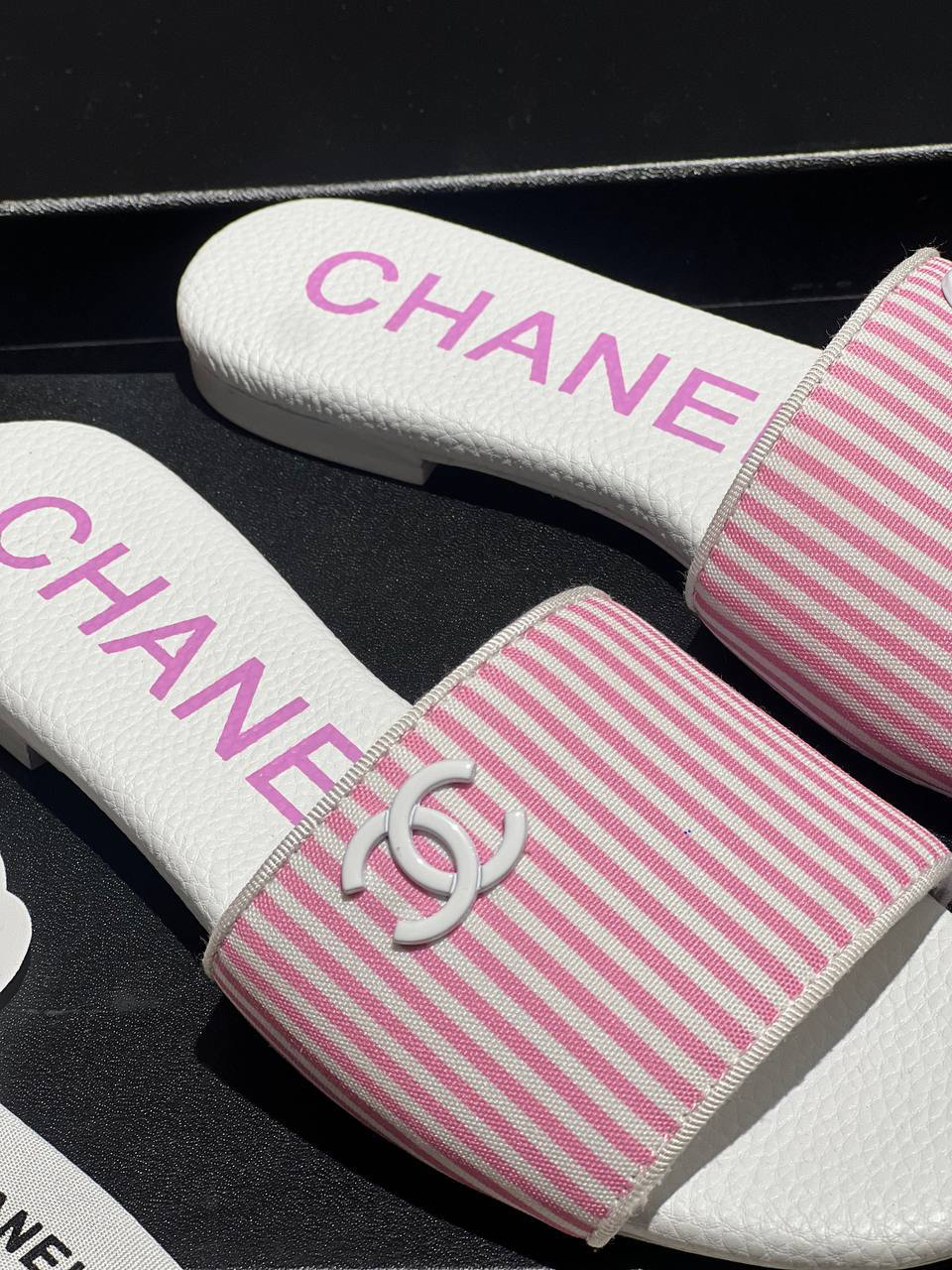 ШЛЕПКИ CHANEL детальное фото