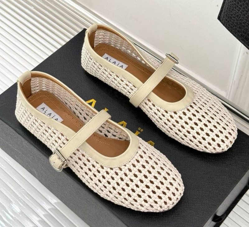 БАЛЕТКИ ALAIA фото