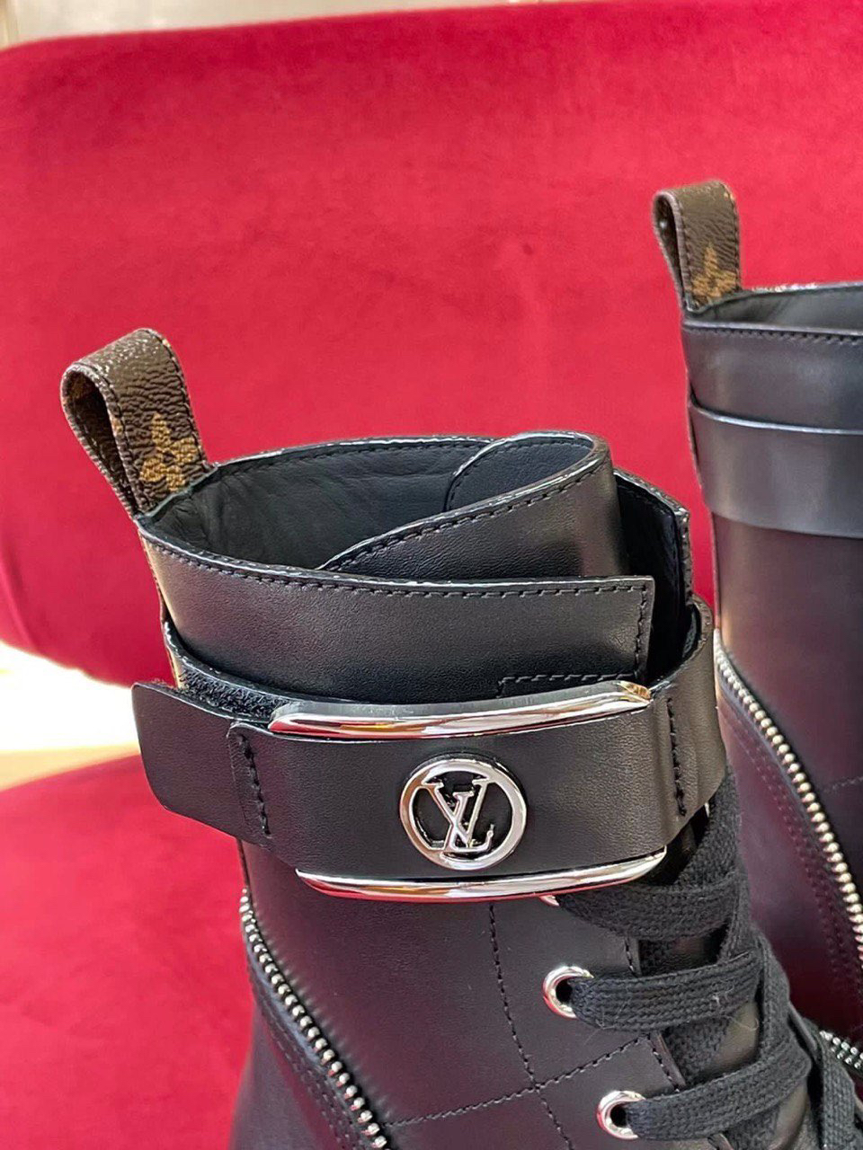 БОТИНКИ LOUIS VUITTON детальное фото