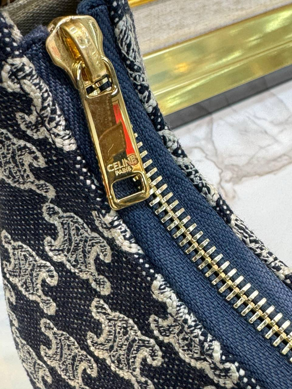 СУМКА CELINE AVA детальное фото