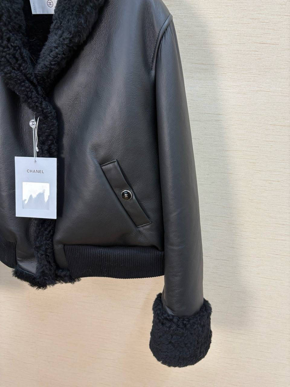 ДУБЛЕНКА CHANEL детальное фото