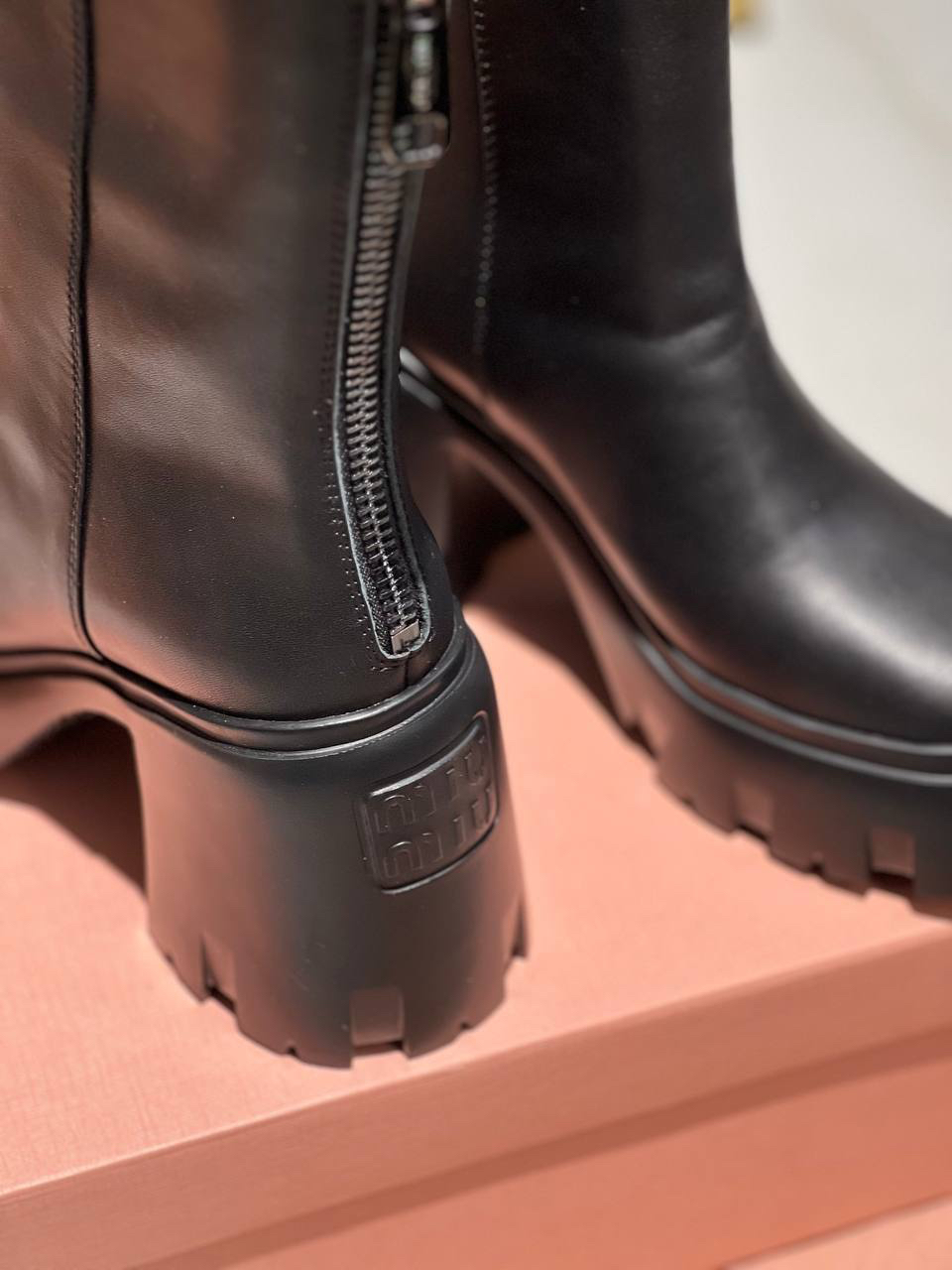 БОТИЛЬОНЫ MIU MIU детальное фото