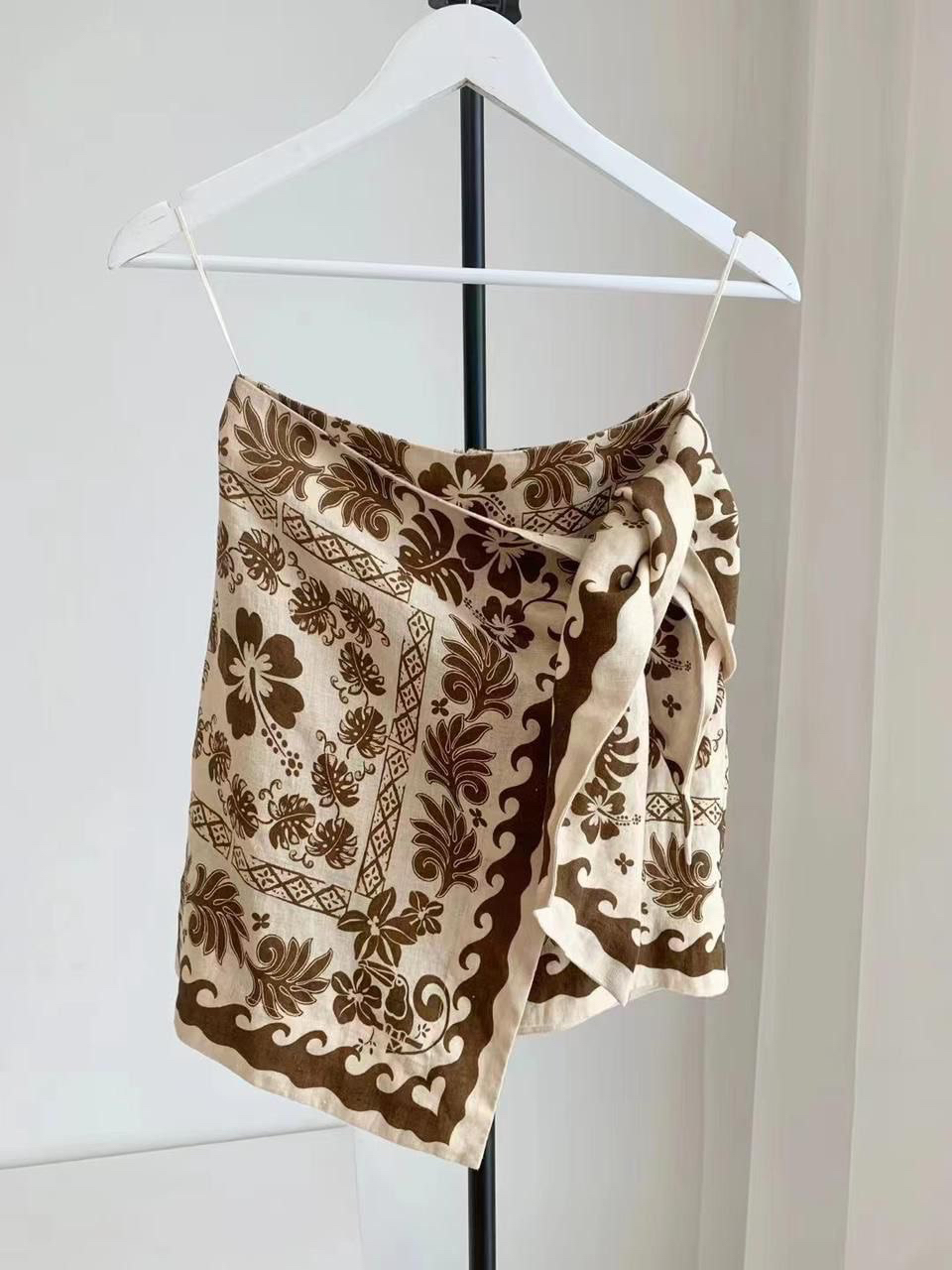 КОСТЮМ ALEMAIS детальное фото