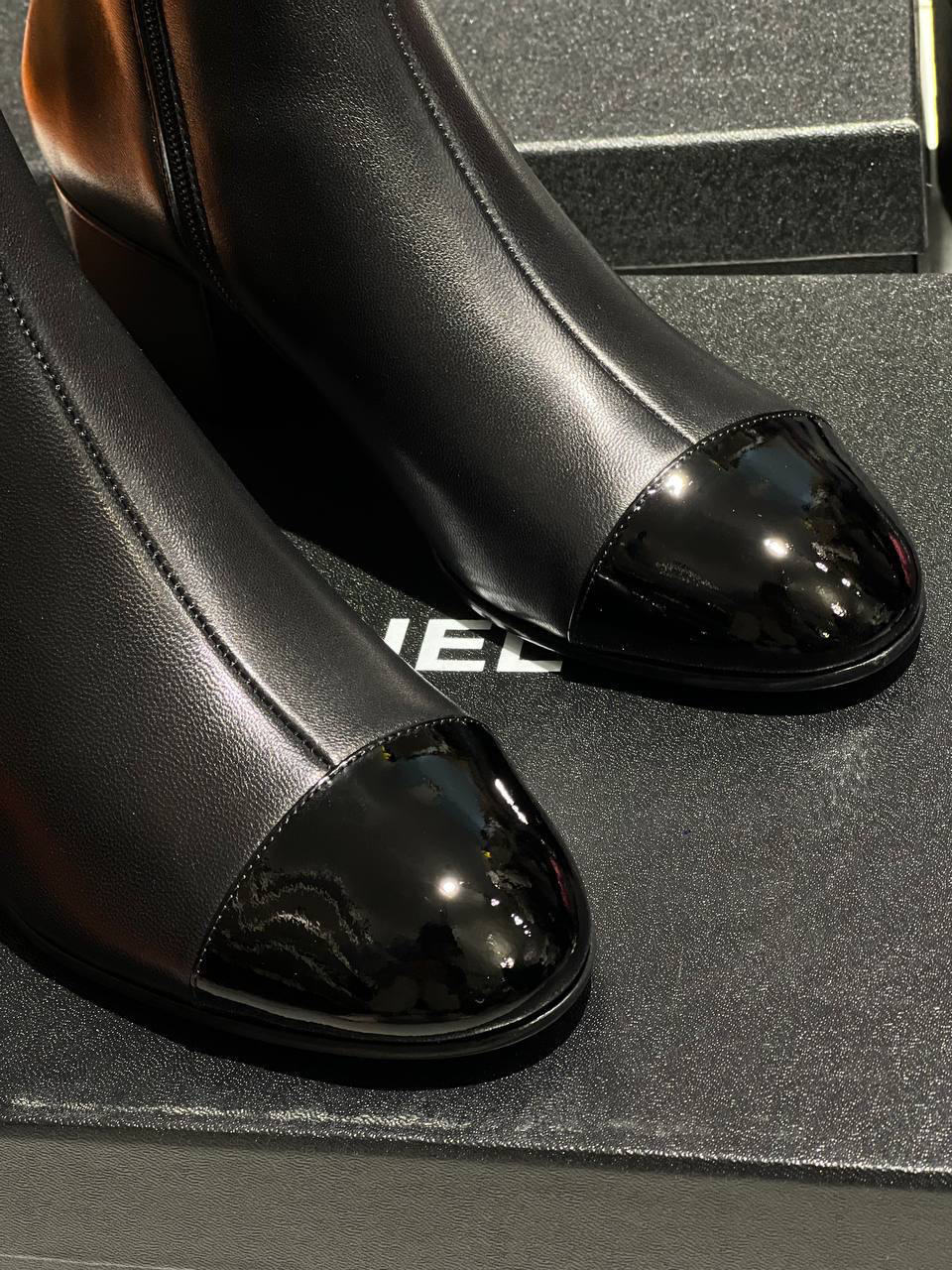 БОТИЛЬОНЫ CHANEL детальное фото