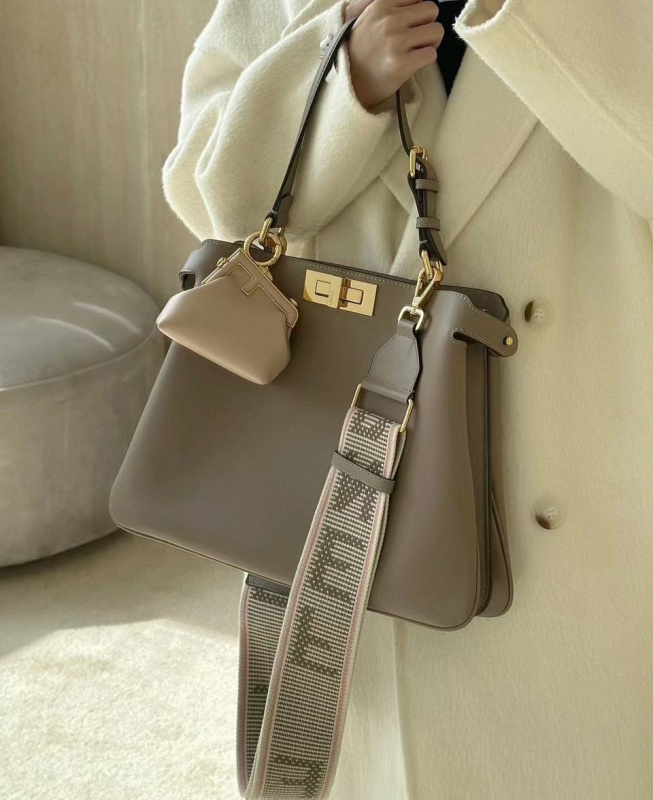 СУМКА FENDI фото