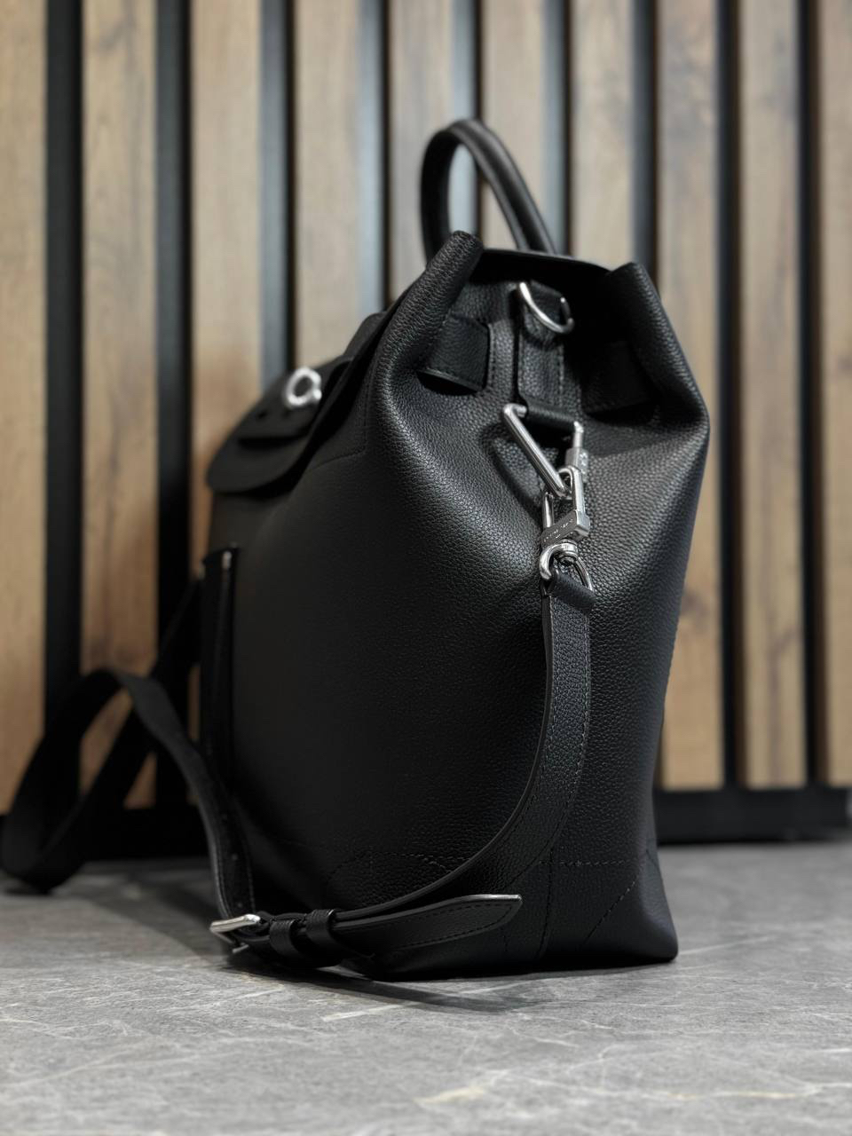 МУЖСКАЯ СУМКА LOUIS VUITTON детальное фото