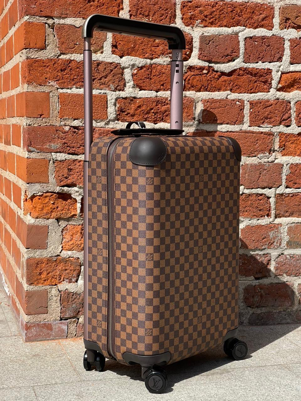 ЧЕМОДАН LOUIS VUITTON детальное фото
