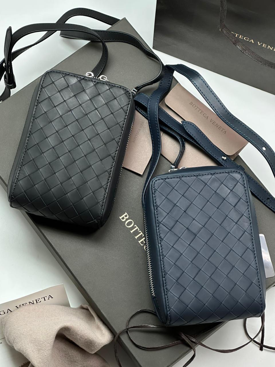 МУЖСКАЯ СУМКА МЕССЕНДЖЕР BOTTEGA VENETA детальное фото