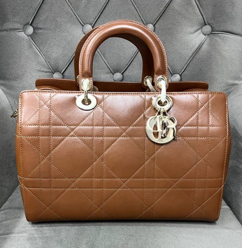 СУМКА CHRISTIAN DIOR фото