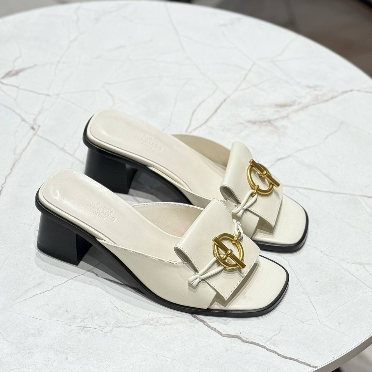 ШЛЕПКИ HERMES детальное фото