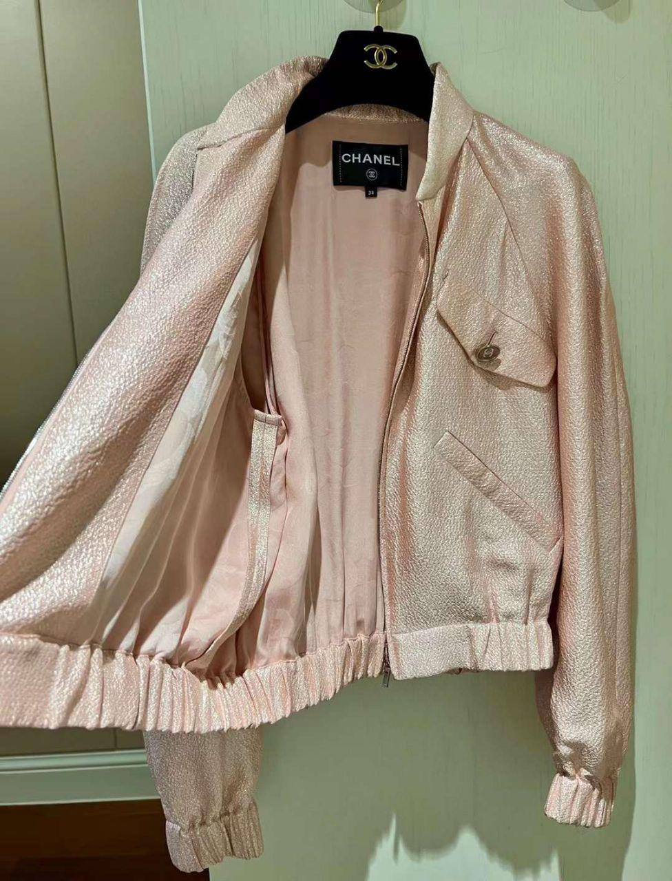 БОМБЕР CHANEL детальное фото