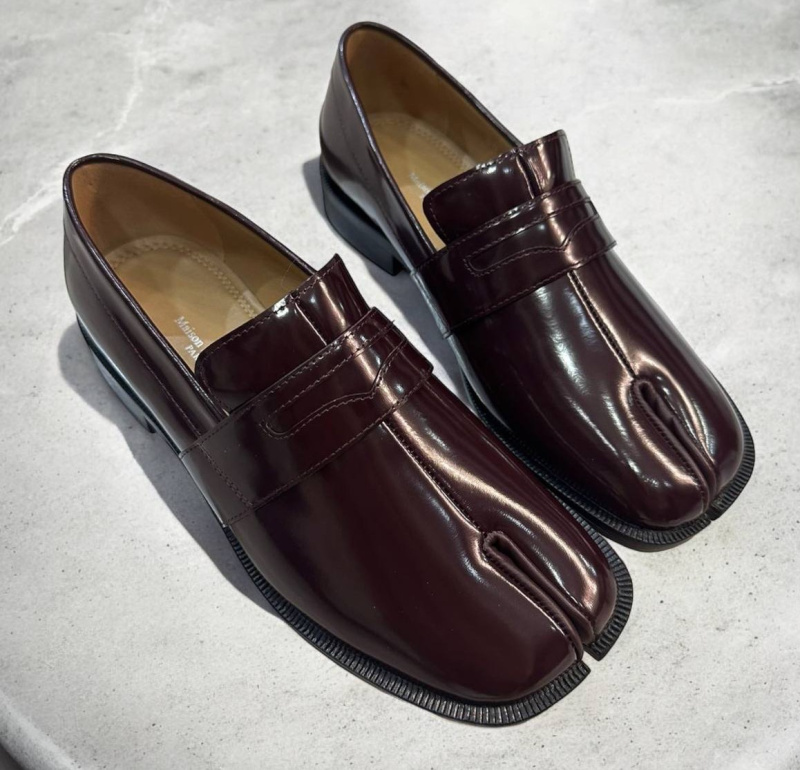 ЛОФЕРЫ MAISON MARGIELA фото