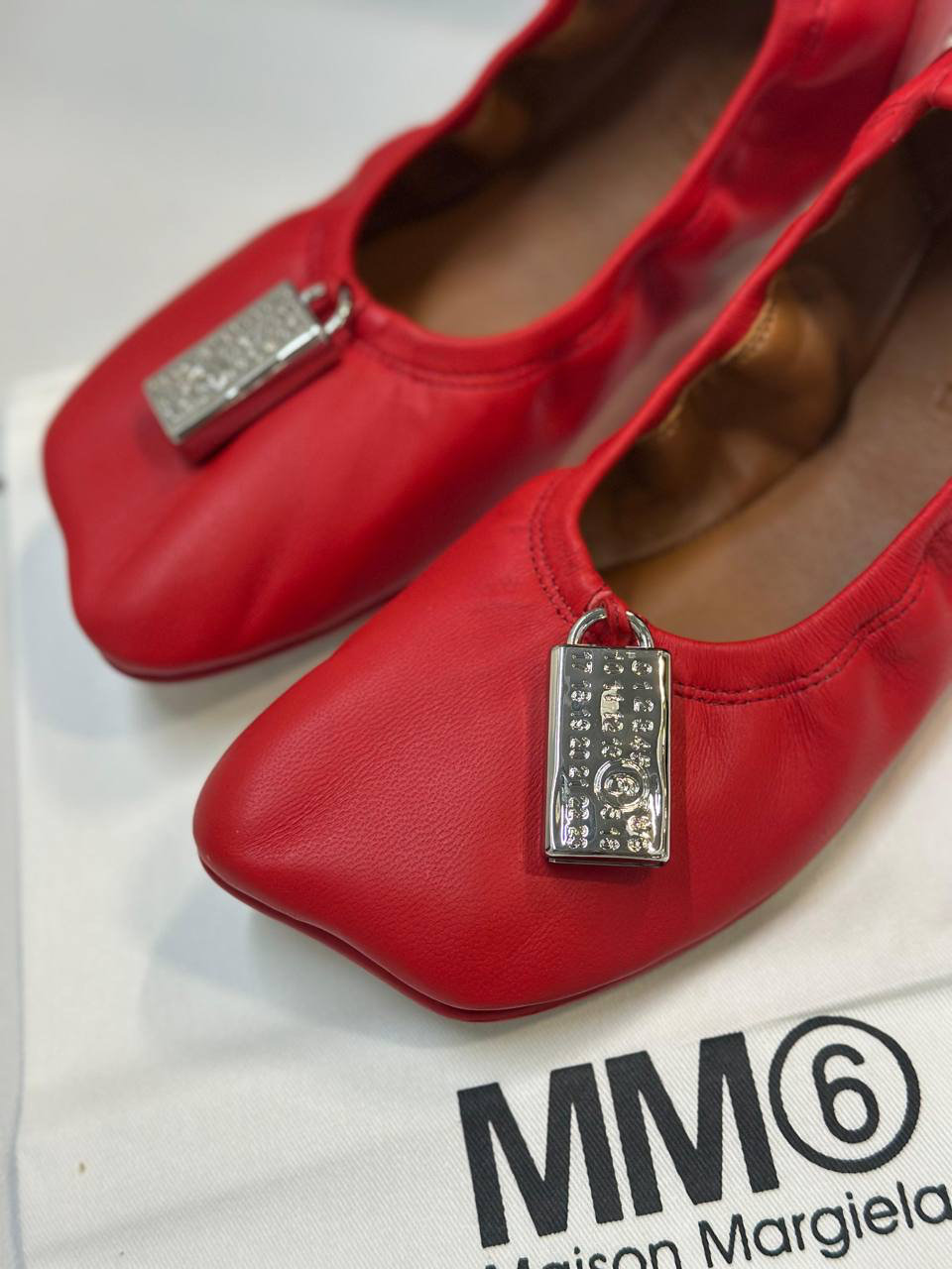 БАЛЕТКИ MAISON MARGIELA детальное фото
