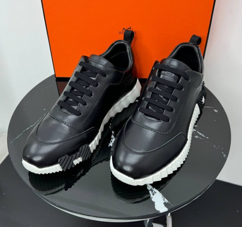 МУЖСКИЕ КРОССОВКИ HERMES фото