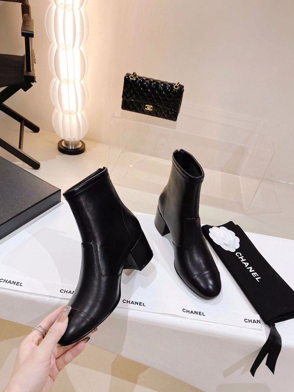 БОТИЛЬОНЫ CHANEL детальное фото