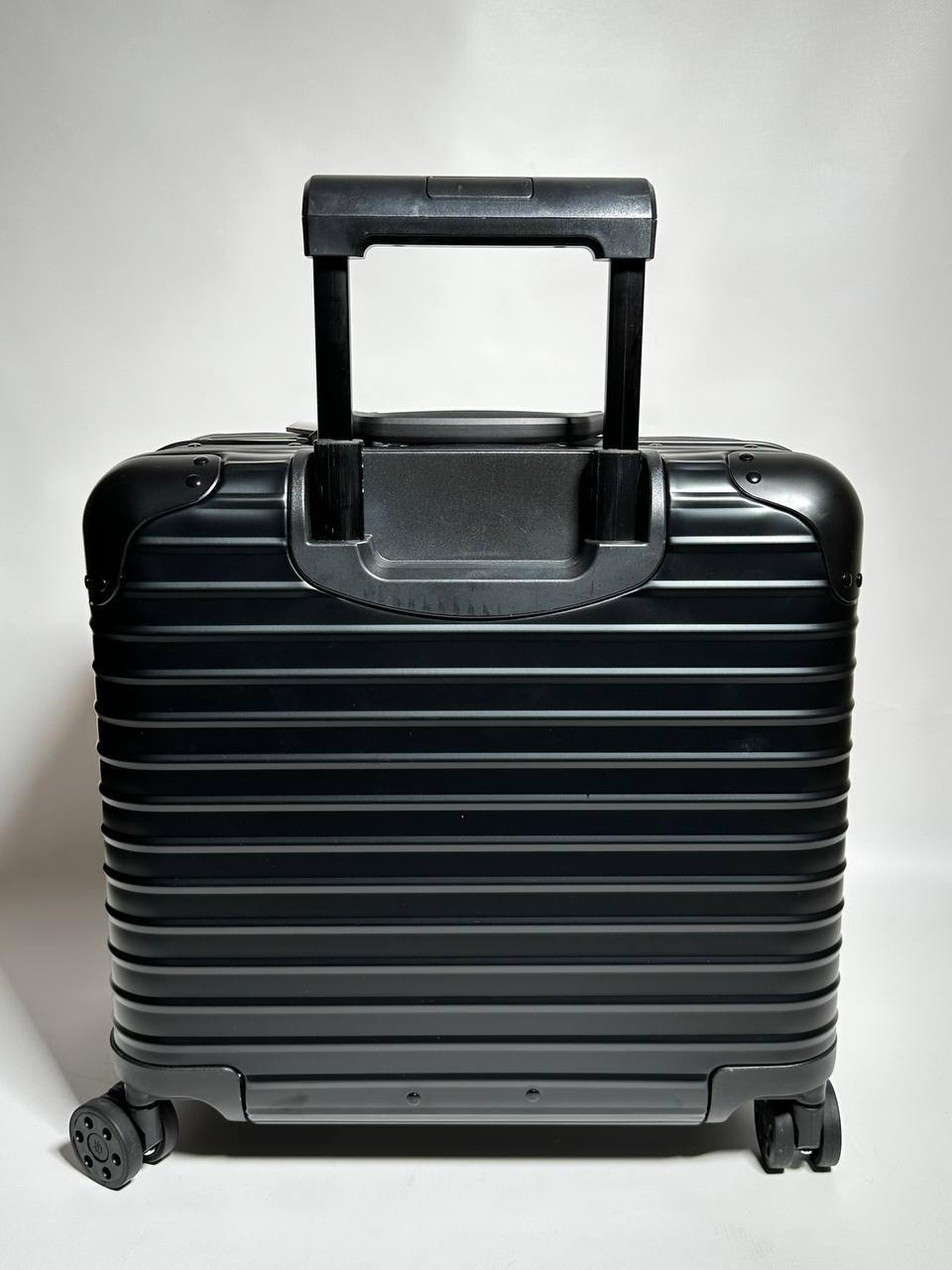 ЧЕМОДАН RIMOWA детальное фото