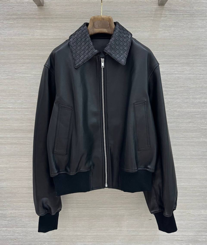 КУРТКА BOTTEGA VENETA фото