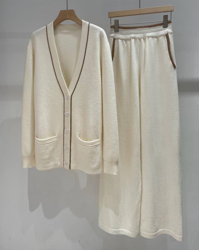 КОСТЮМ LORO PIANA фото