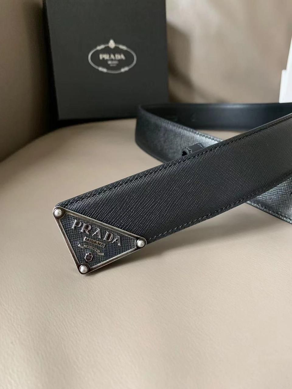 ЖЕНСКИЙ РЕМЕНЬ PRADA детальное фото