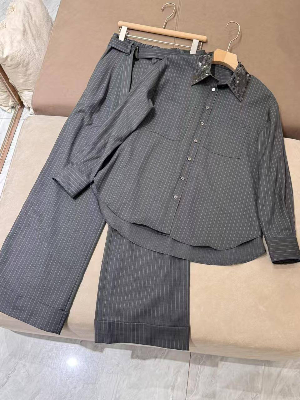 КОСТЮМ BRUNELLO CUCINELLI детальное фото