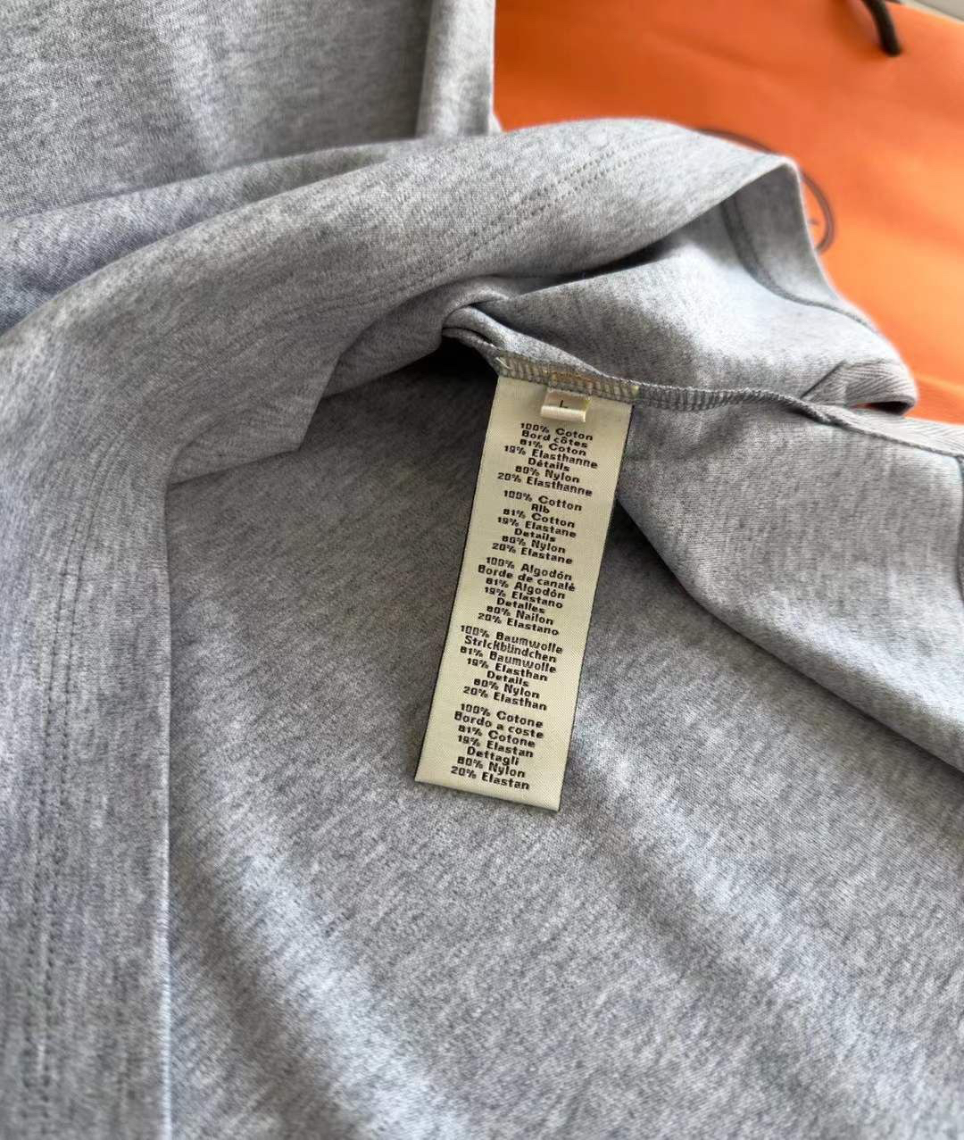 МУЖСКАЯ ФУТБОЛКА HERMES детальное фото