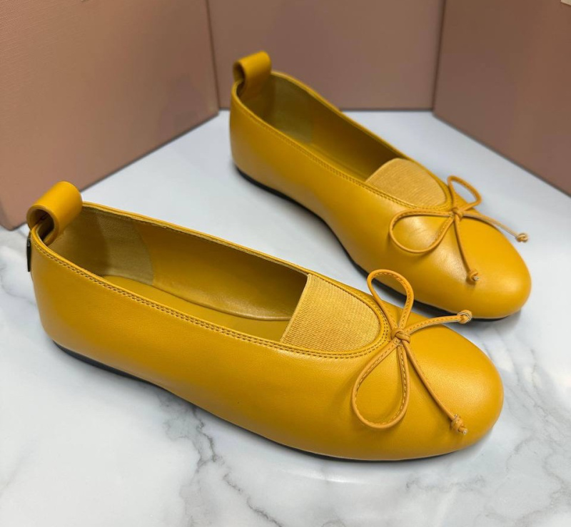 БАЛЕТКИ MIU MIU фото