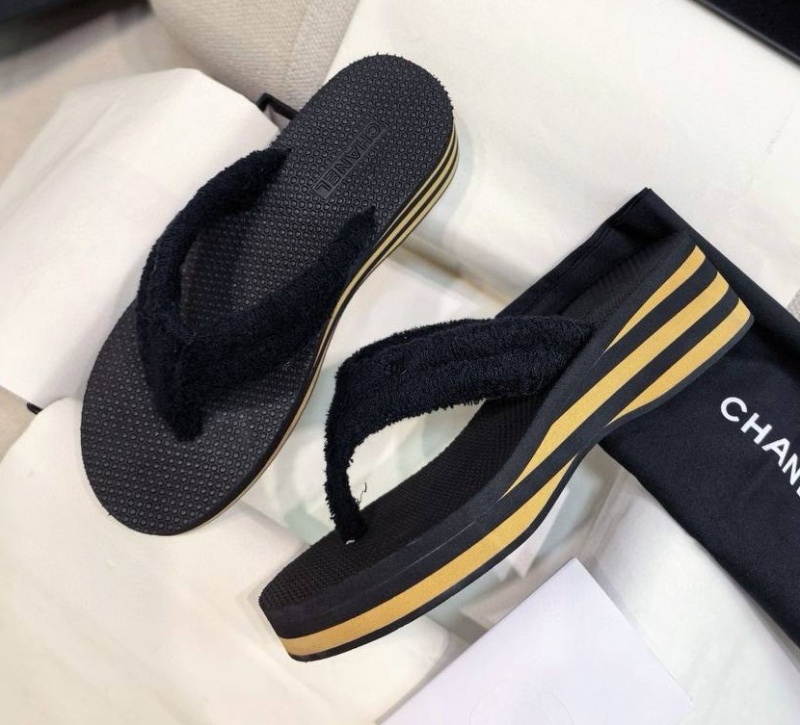 ШЛЕПКИ CHANEL фото