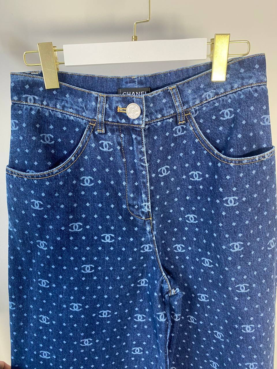 ДЖИНСЫ CHANEL детальное фото