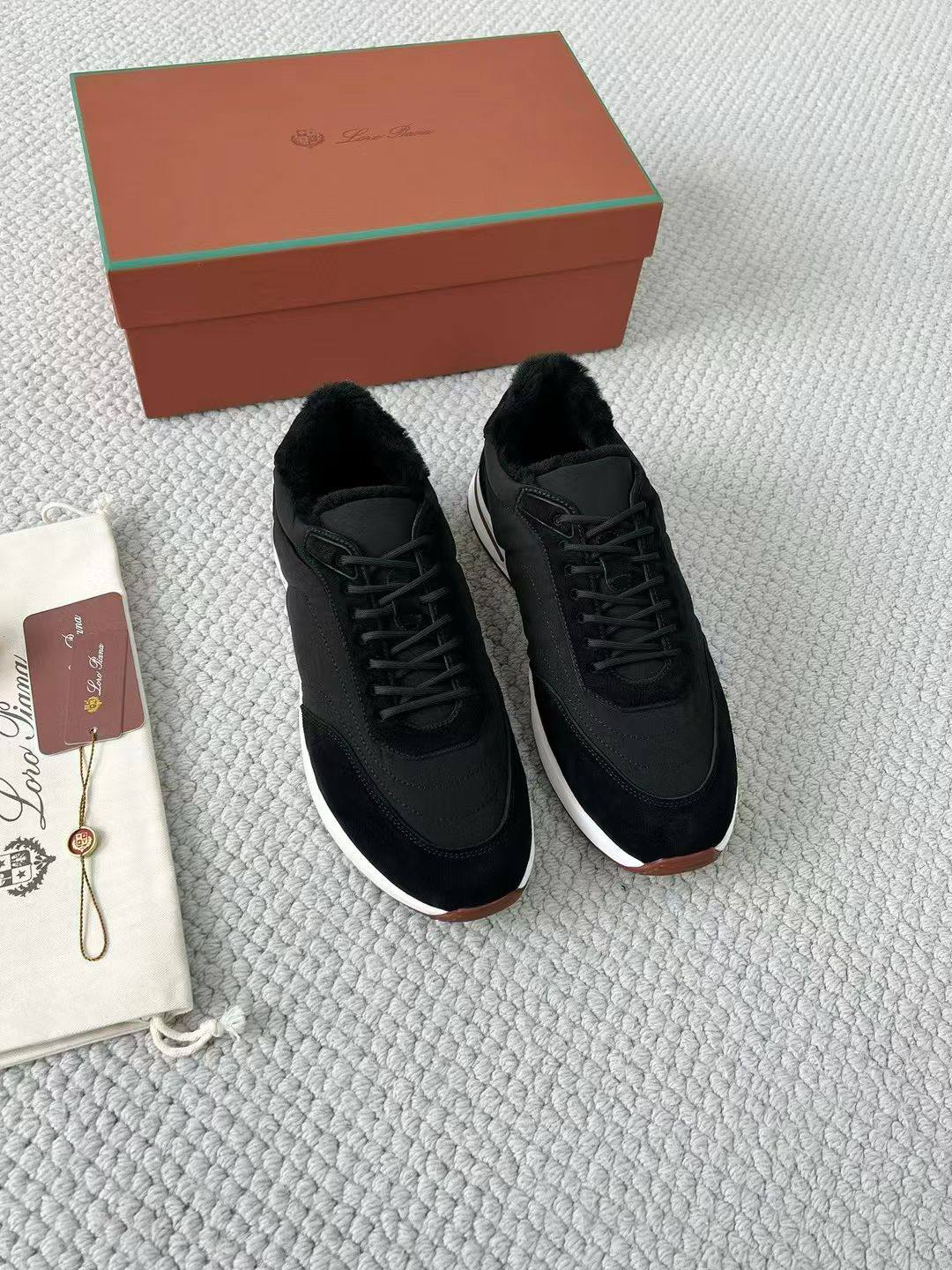 МУЖСКИЕ КРОССОВКИ LORO PIANA детальное фото