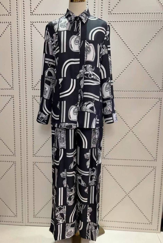 КОСТЮМ HERMES фото