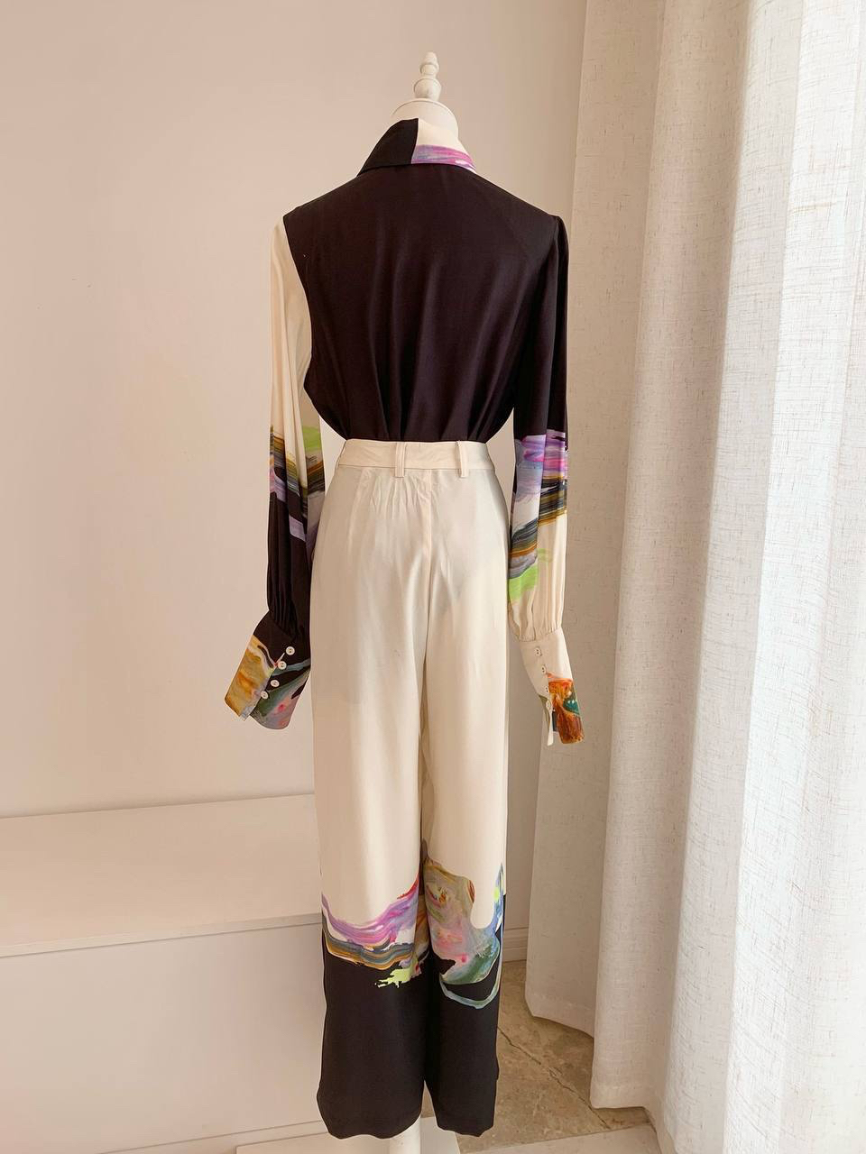 КОСТЮМ ALEMAIS детальное фото