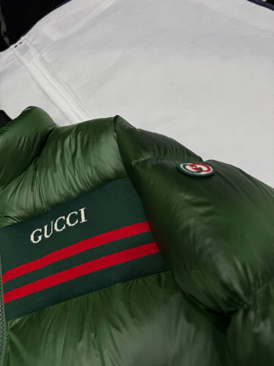 МУЖСКОЙ ПУХОВИК GUCCI детальное фото