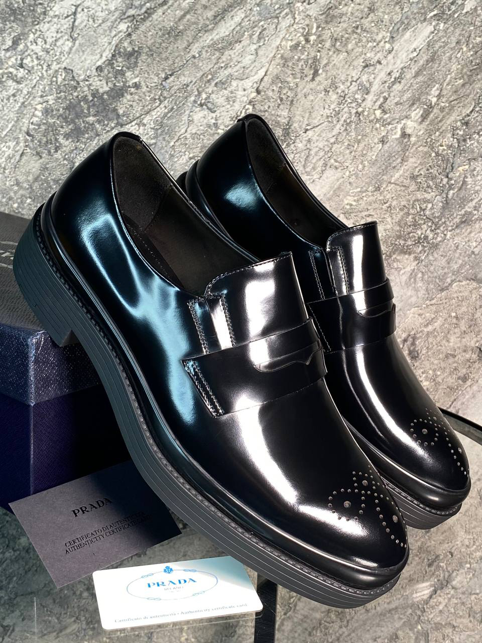 МУЖСКИЕ ЛОФЕРЫ PRADA детальное фото