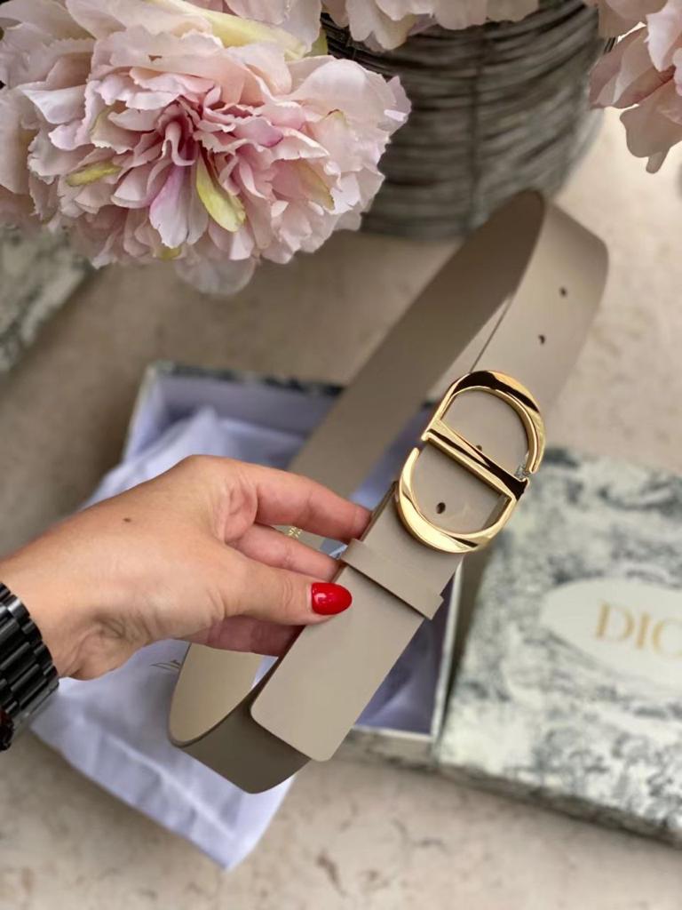 ЖЕНСКИЙ РЕМЕНЬ CHRISTIAN DIOR детальное фото