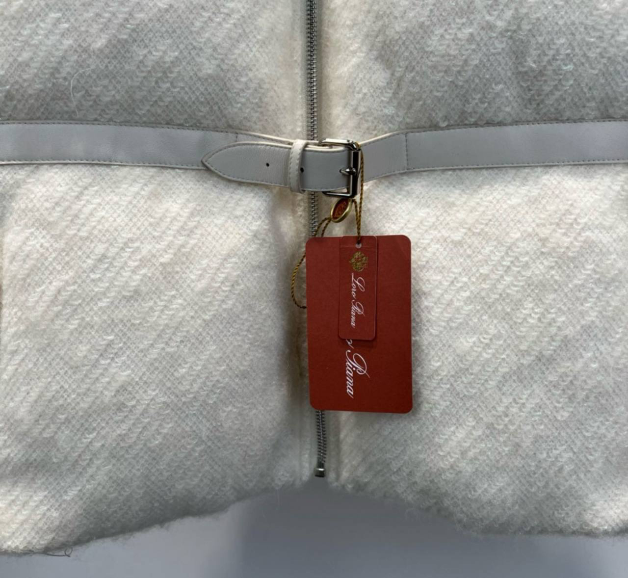 ПУХОВИК LORO PIANA детальное фото