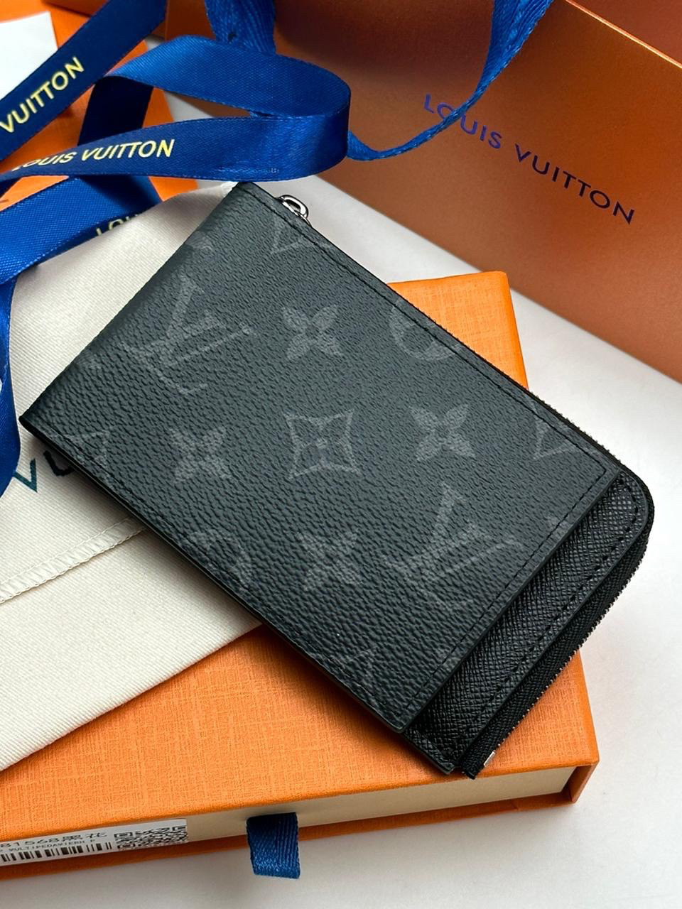 КАРТХОЛДЕР LOUIS VUITTON детальное фото