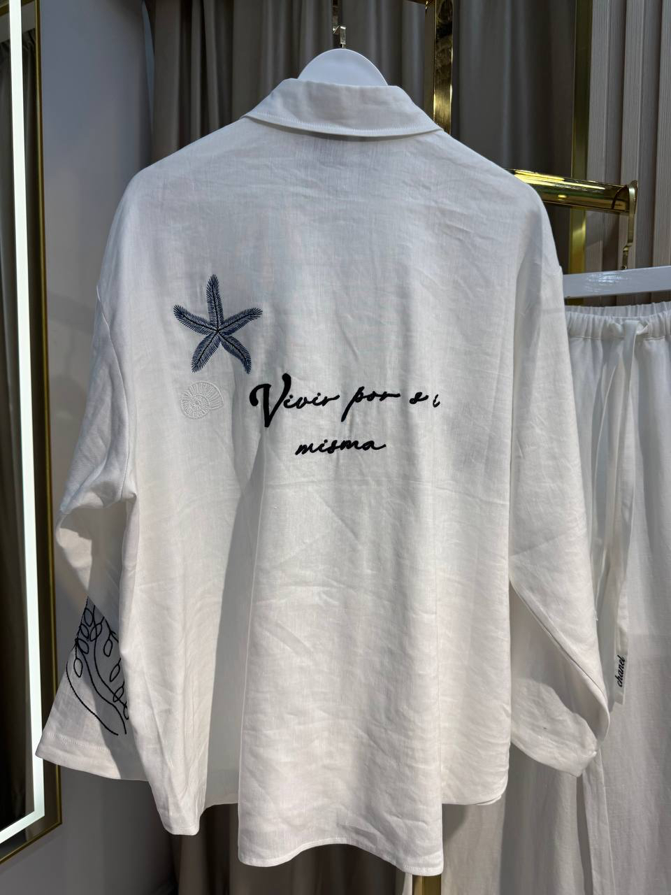 КОСТЮМ CHANEL детальное фото