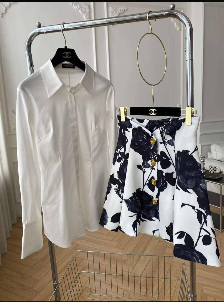 КОСТЮМ CHANEL детальное фото