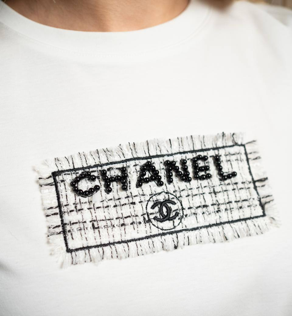 ФУТБОЛКА CHANEL детальное фото