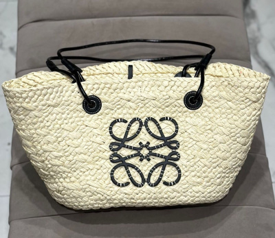 СУМКА LOEWE фото