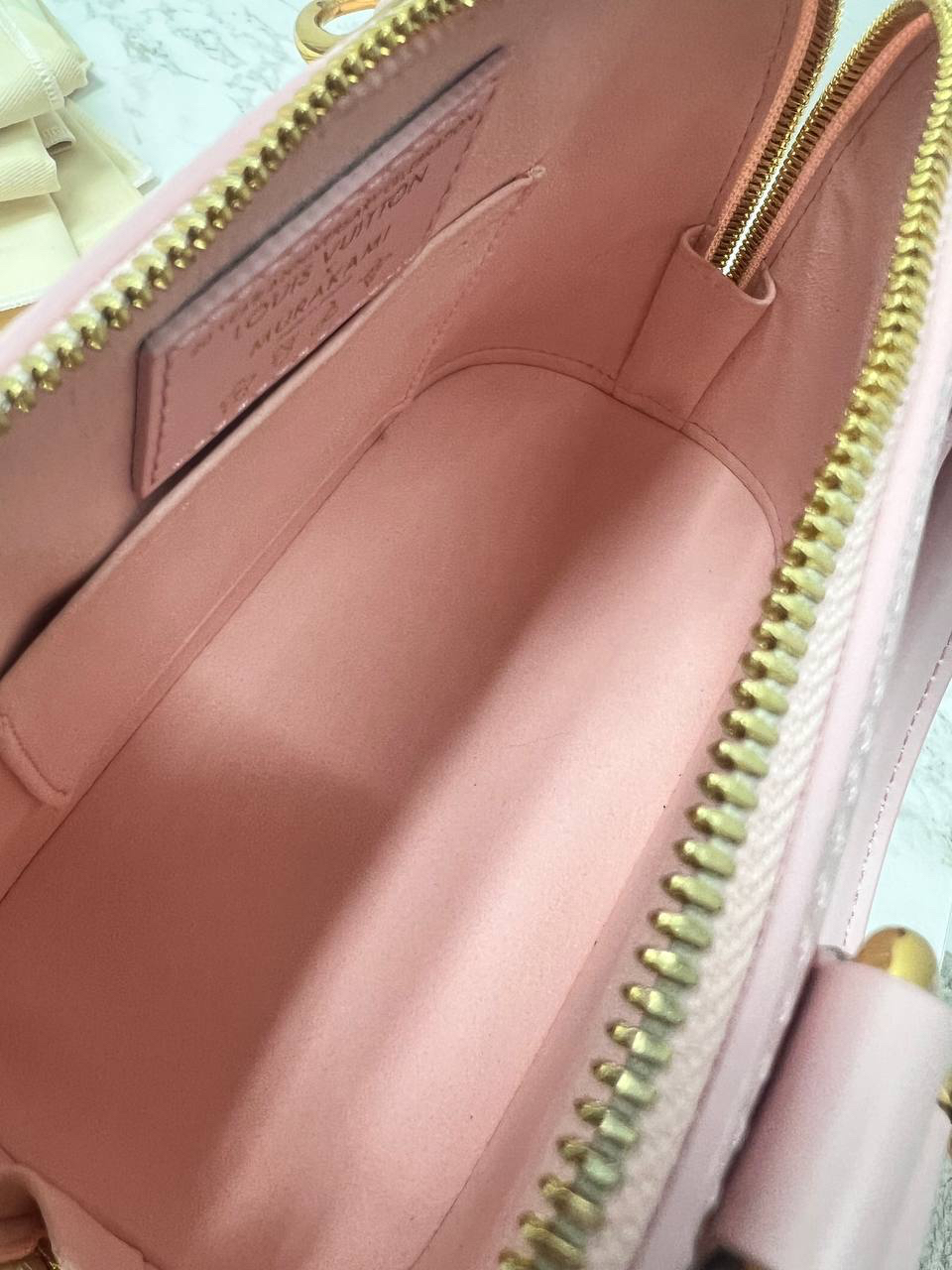 СУМКА LOUIS VUITTON детальное фото
