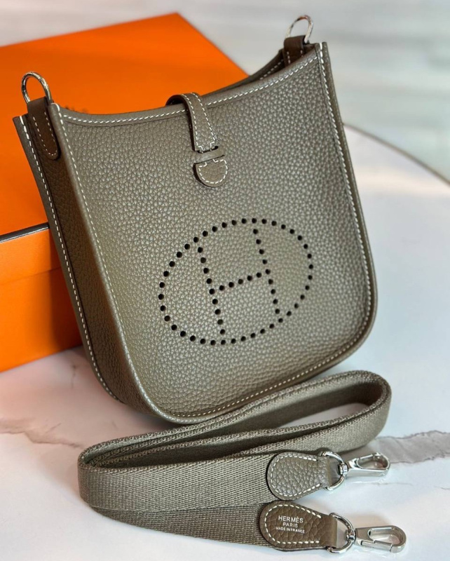 СУМКА HERMES EVELYNE фото
