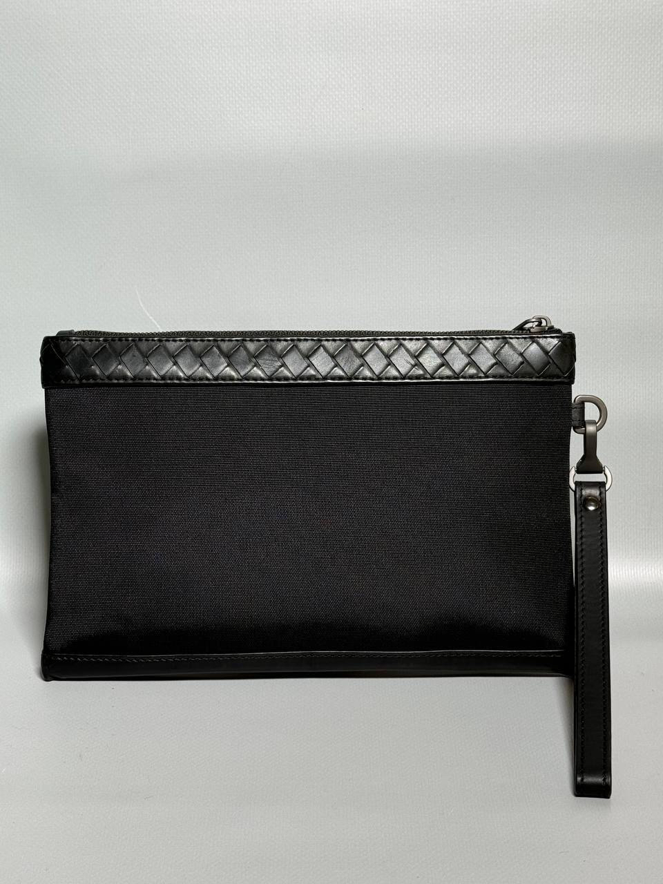 МУЖСКОЙ КЛАТЧ BOTTEGA VENETA детальное фото